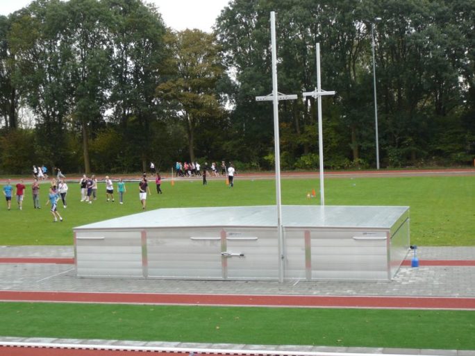 Safety covers for pole vault equipment W&H Sports EN