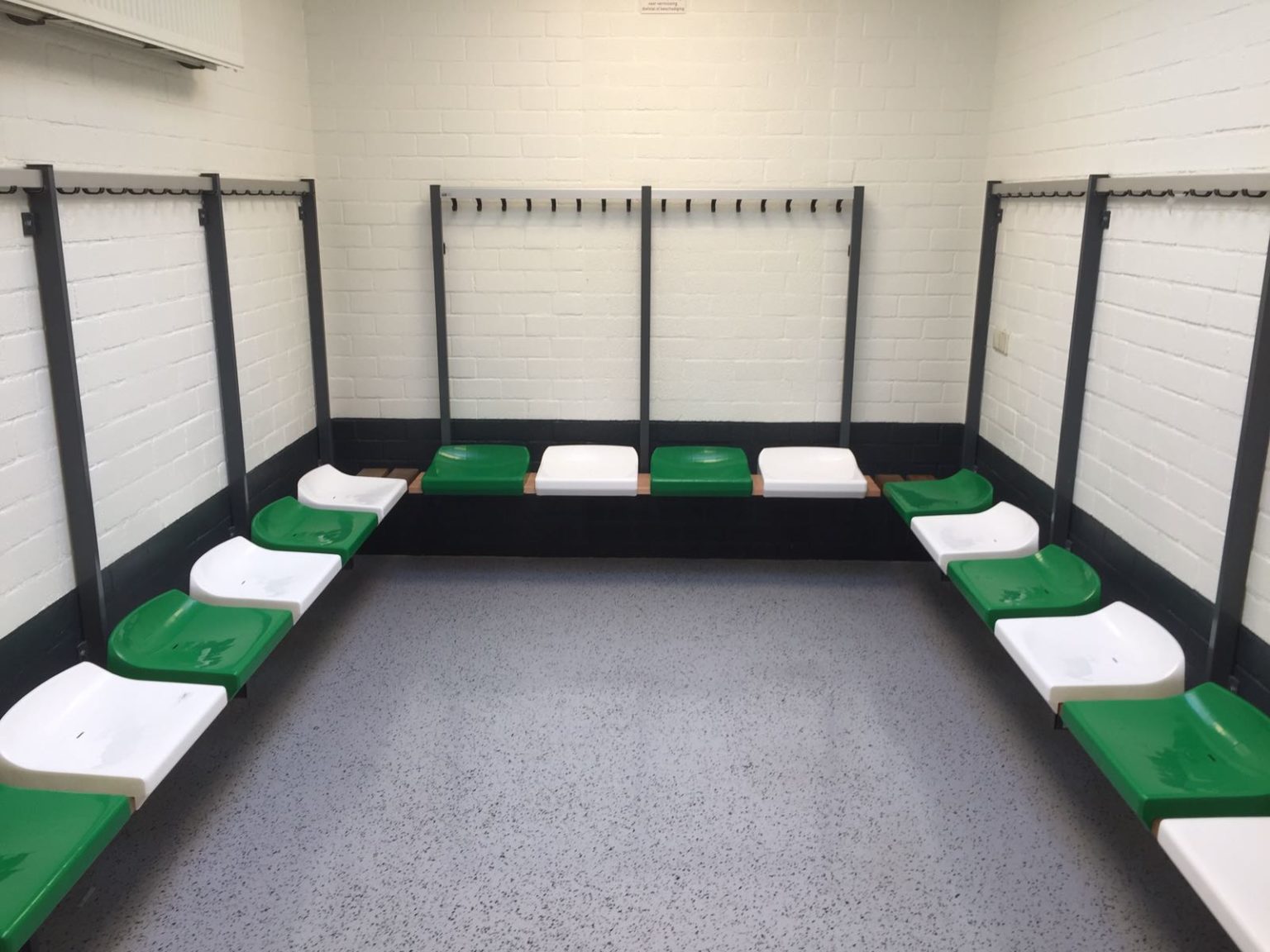 Dressing Room Equipment W&H Sports EN