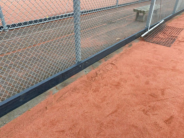 side board tennis court